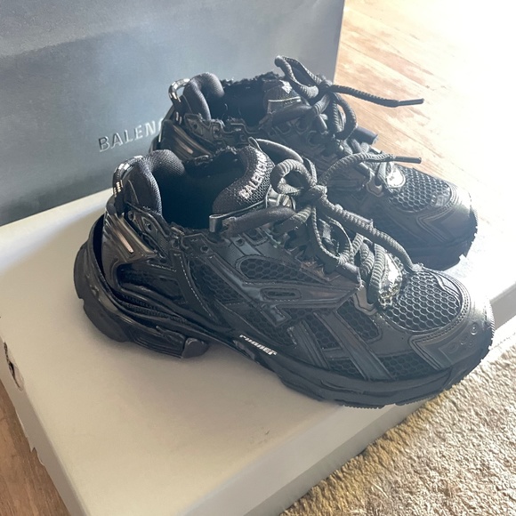 Balenciaga Womens Runner trainers size 35 - Picture 1 of 6